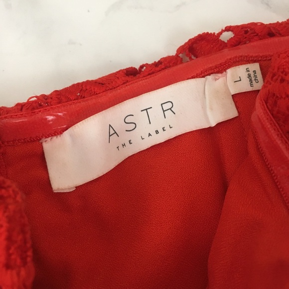 LAST DAY TO PURCHASE! ASTR The Label Daniel Off-the-Shoulder Lace Dress - Picture 8 of 16